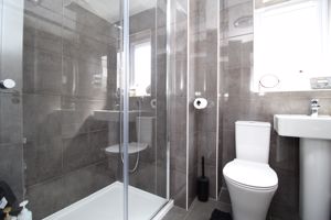 En-Suite- click for photo gallery